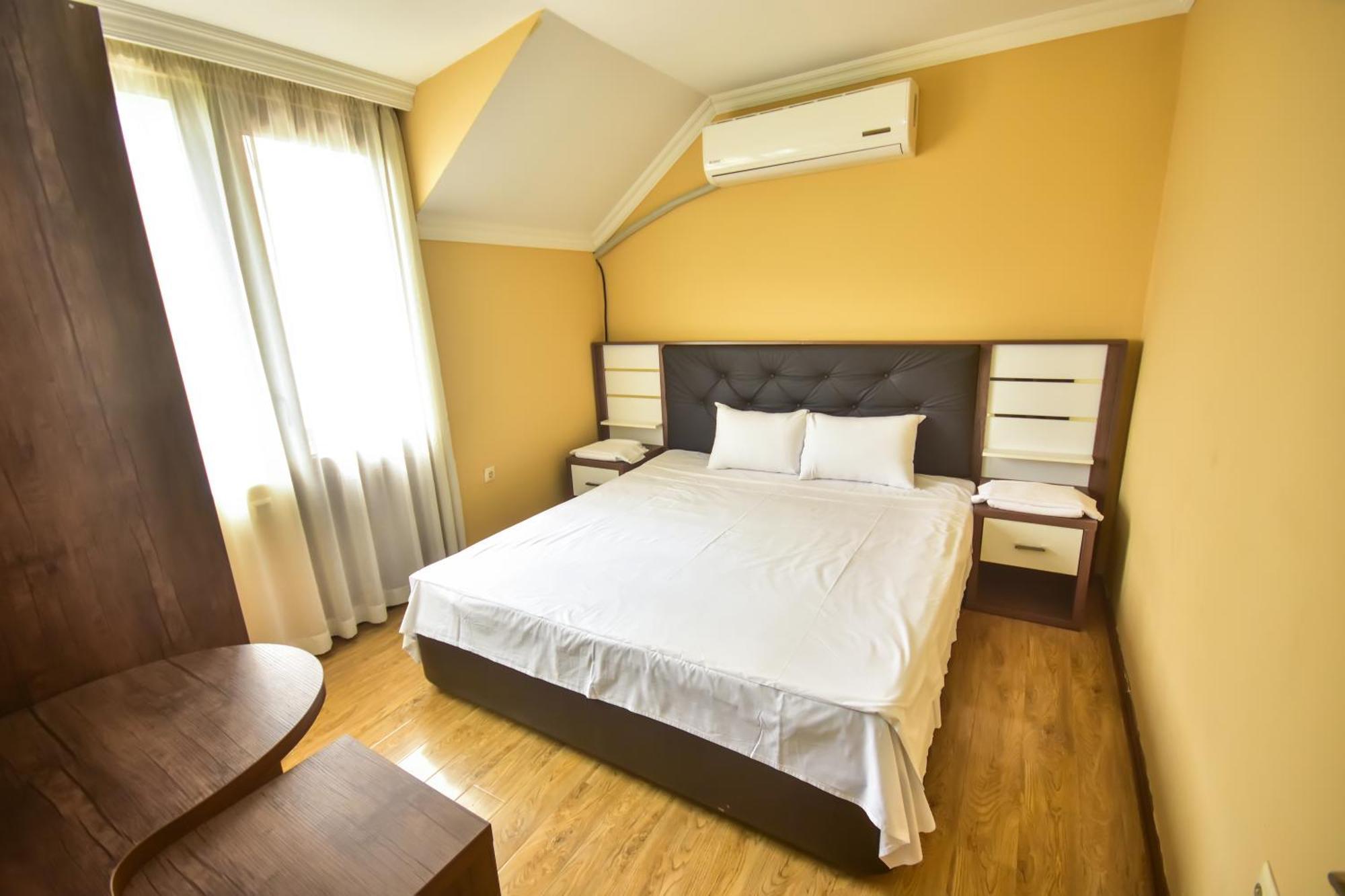 Family Apartments In Батуми Экстерьер фото
