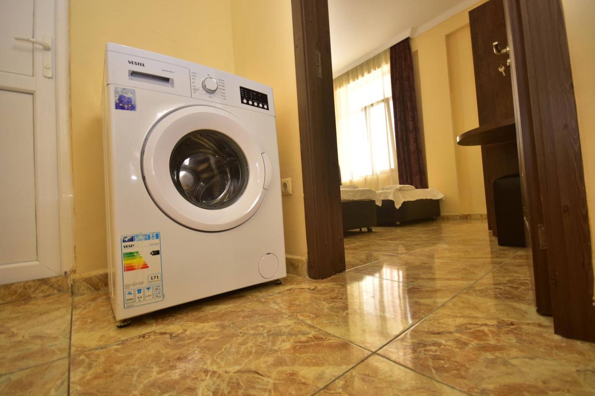 Family Apartments In Батуми Экстерьер фото